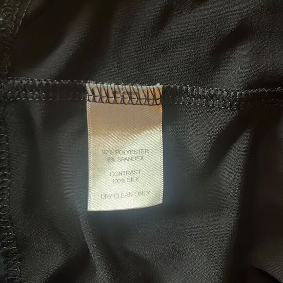 White House Black Market WHBM Black Knee Length Silk Accent Shift Dress XS LBD - Picture 6 of 8